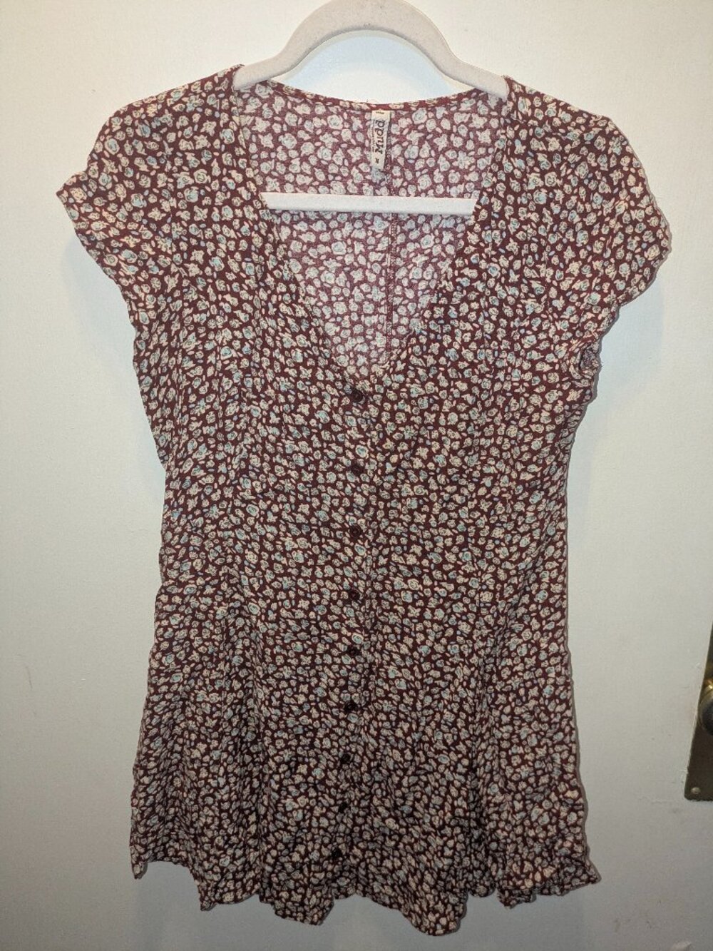 Mudd Women's Burgundy Floral Button-Down Mini Dress - Size Medium - Picture 2 of 6